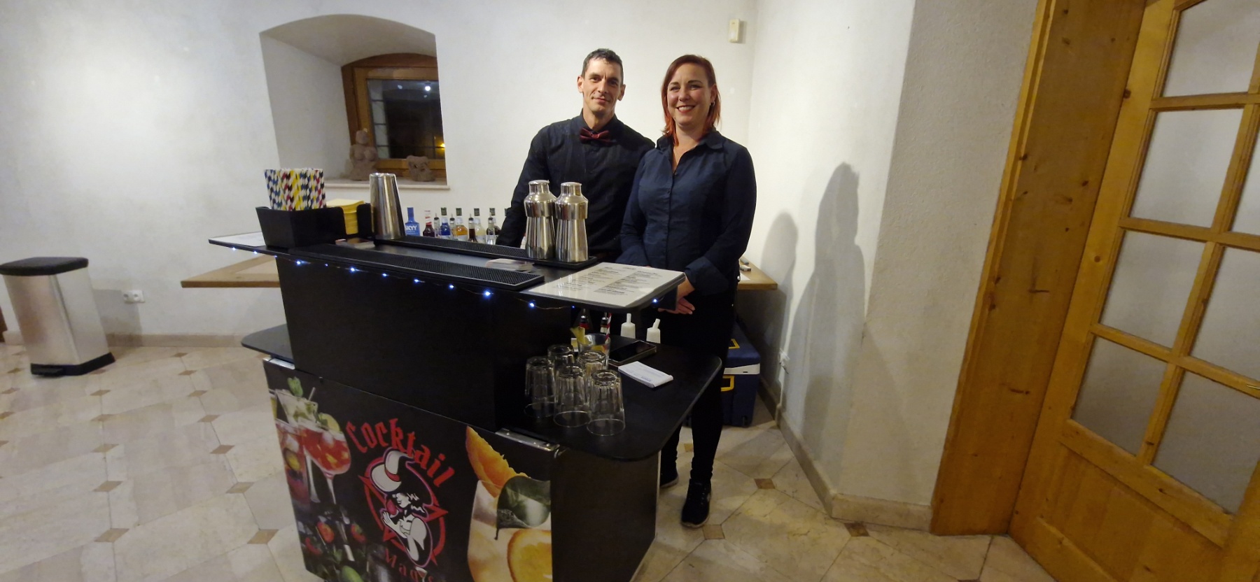 Cocktail Magic mobil bárpult